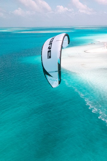 Core Kiteboarding-Air Kite