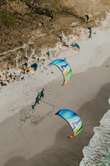 Harlem Kitesurfing-Flow Kite