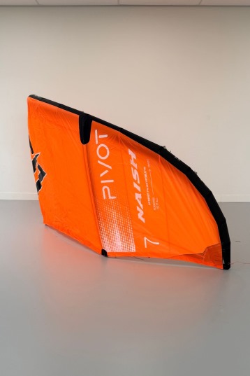 Naish-Pivot 2026 Kite (DEMO)