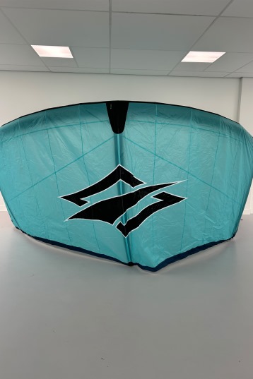 Naish-Pivot 2026 Kite (DEMO)