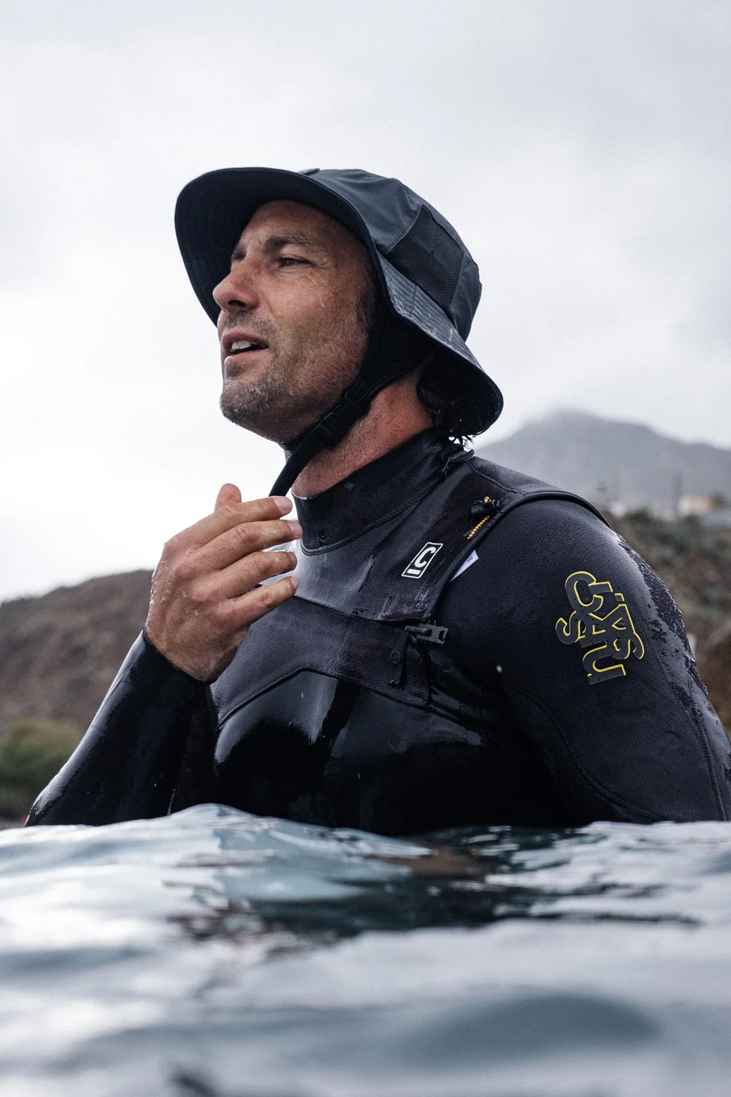 Devoted-Surf Bucket Hat