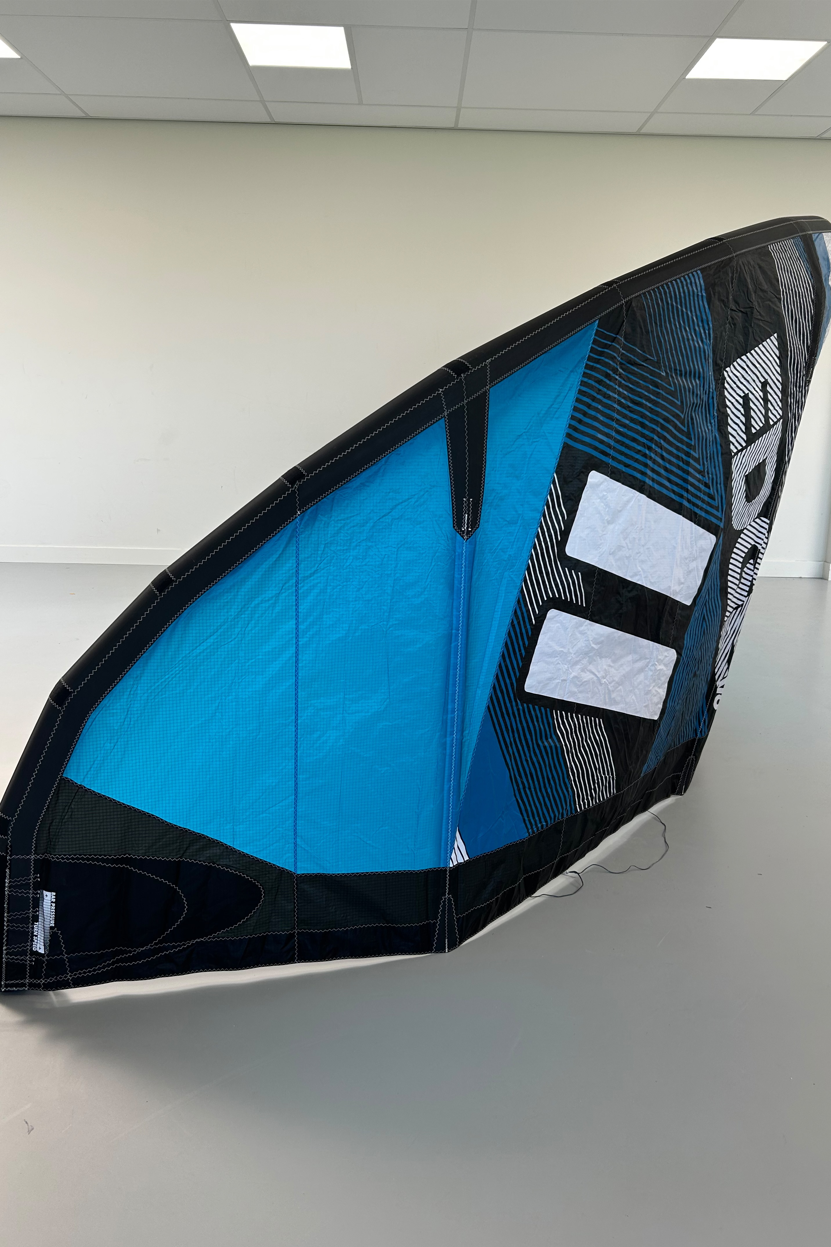 Ozone-Edge V8 Kite (2nd)