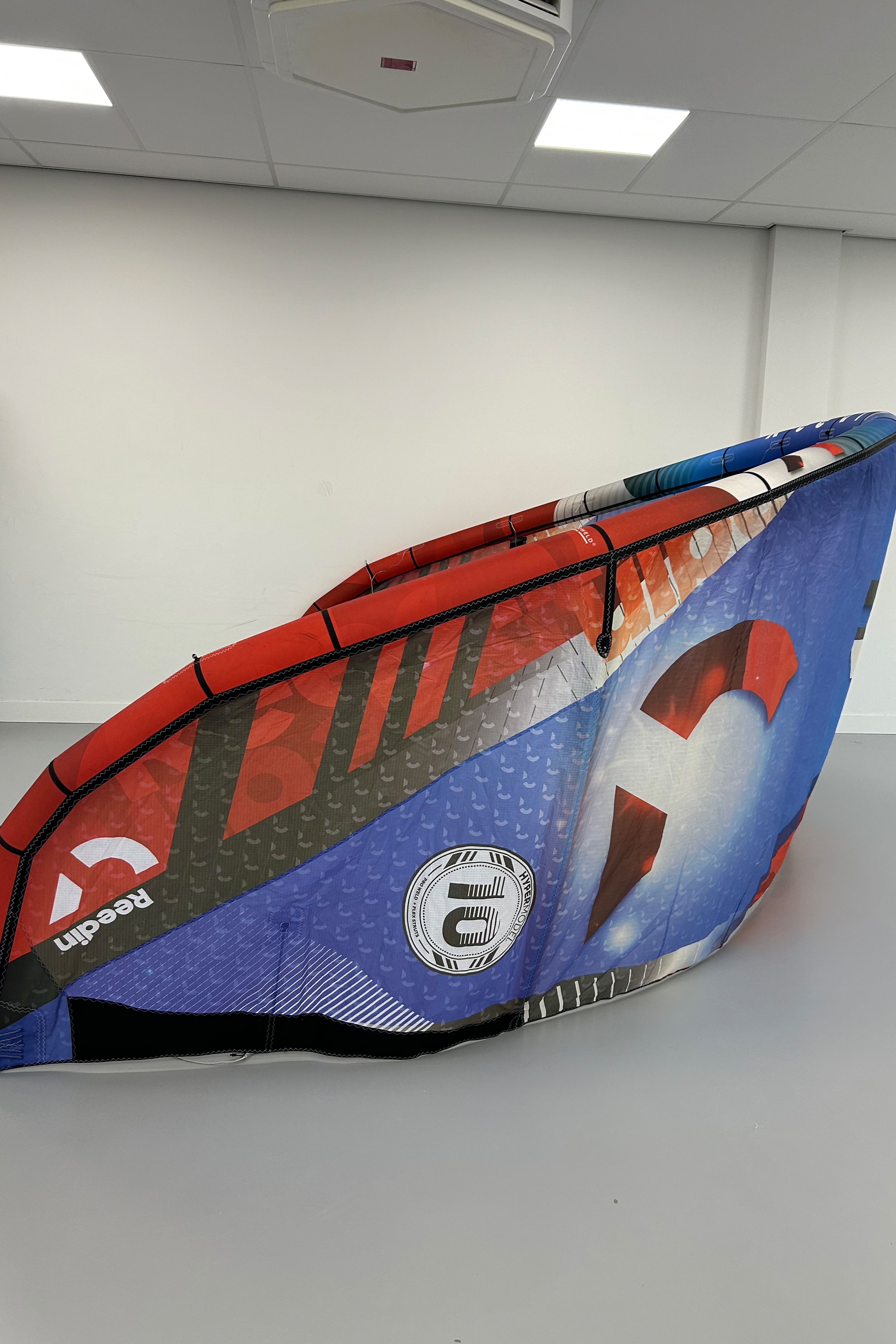 Reedin Kiteboarding-HyperModel 2025 Kite (2nd)