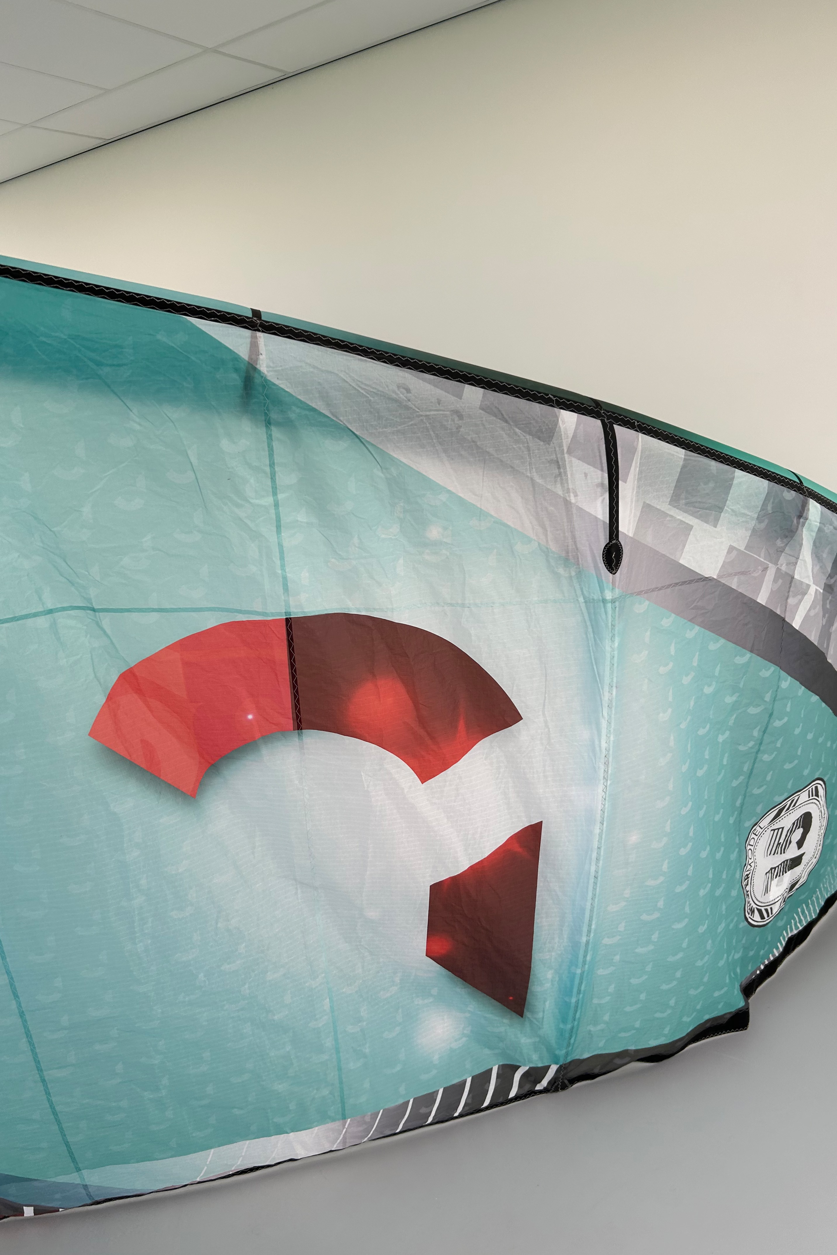 Reedin Kiteboarding-Whisper Model Kite (2nd)